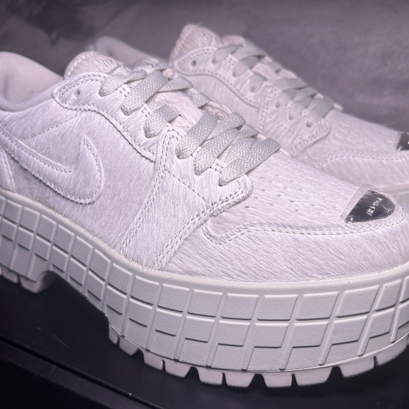 Jordan 1 Brooklyn Low - Picture 4 of 17